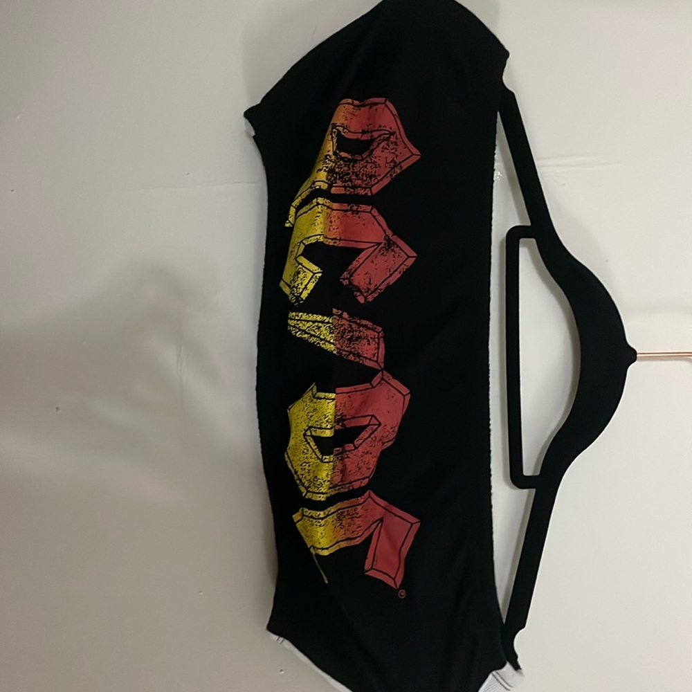 Crop top of AC/DC
